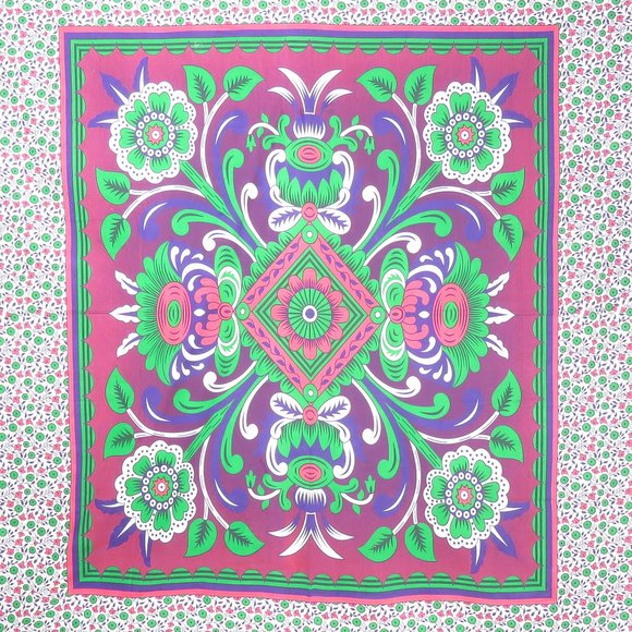 Oussum Wall Art Pink-Green Floral Print Ceiling Décor Cover Decorative Tapestry - Picture 2 of 3